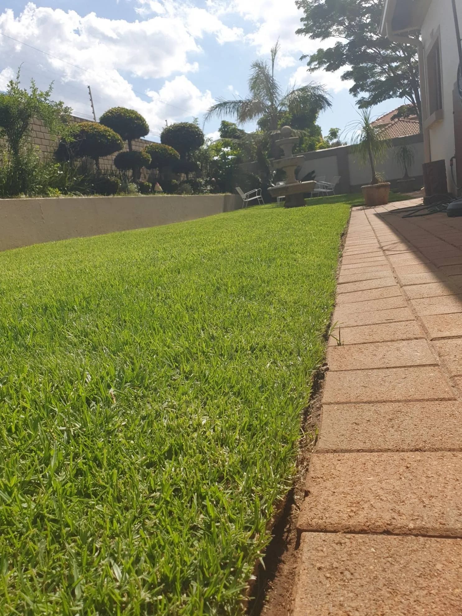 Midstream Estate Garden Service in Midstream — photograph 5 of 8