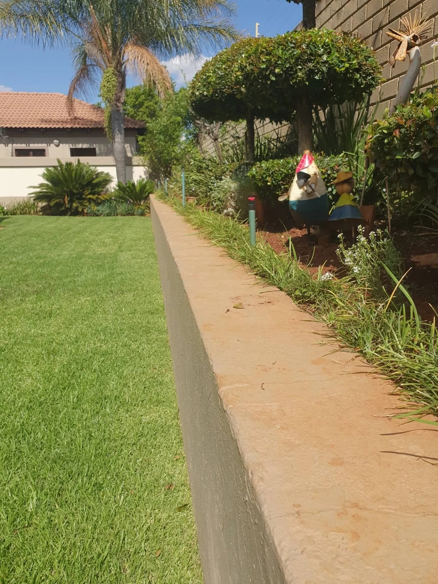Midstream Estate Garden Service in Midstream — photograph 8 of 8